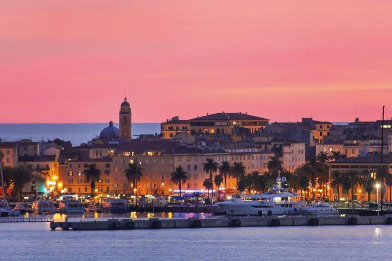 Le Pelican Magnifique F2 Ajaccio  Buitenkant foto